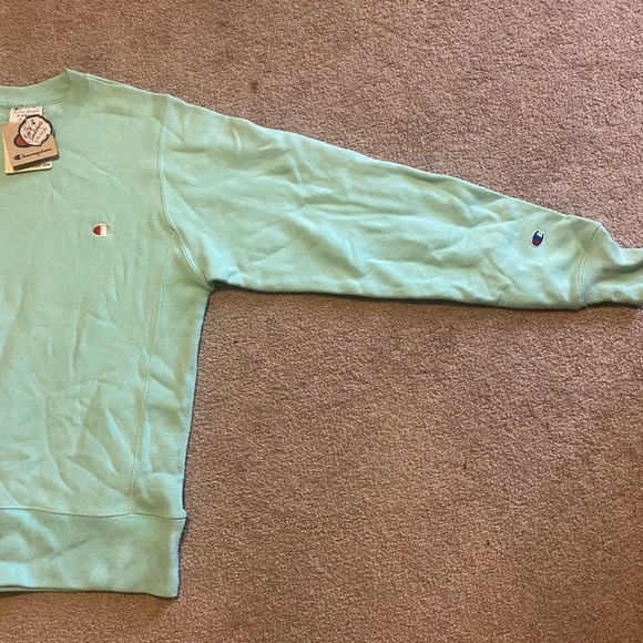 Champion crewneck sweater (size xs) - Picture 2 of 4